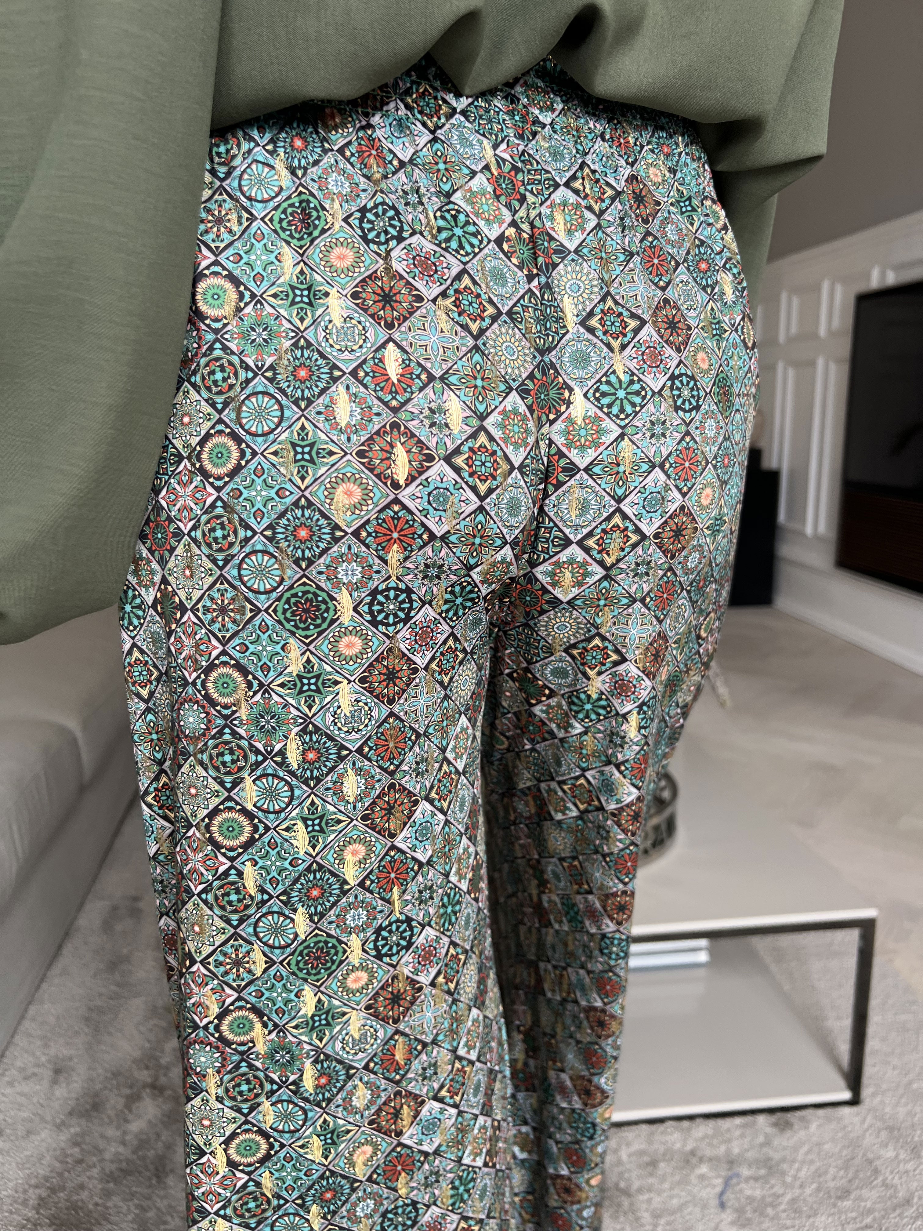 Pams Pants Mosaic - Lösa mönstrade byxor i elastiskt tyg